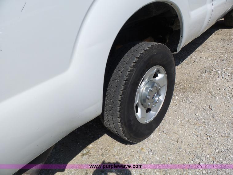 image for item K5721 2011 Ford F250 Super Duty SuperCab pickup truck