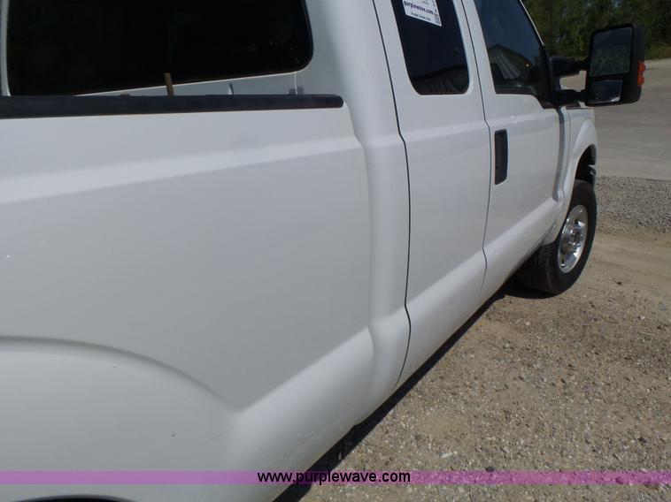 image for item K5721 2011 Ford F250 Super Duty SuperCab pickup truck