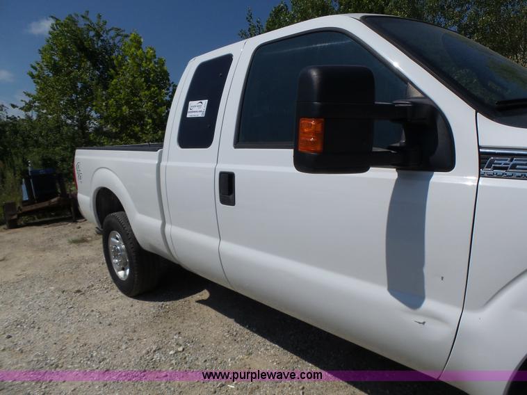 image for item K5721 2011 Ford F250 Super Duty SuperCab pickup truck