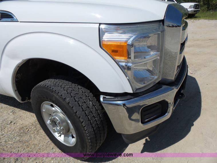 image for item K5721 2011 Ford F250 Super Duty SuperCab pickup truck