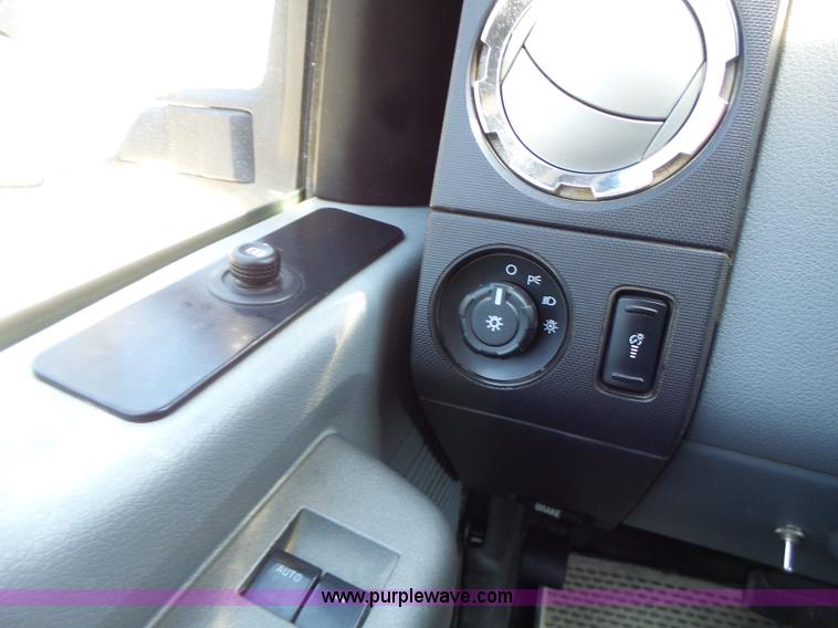 image for item K5721 2011 Ford F250 Super Duty SuperCab pickup truck