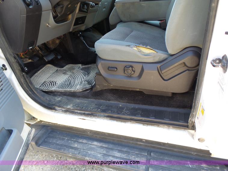 image for item K5721 2011 Ford F250 Super Duty SuperCab pickup truck