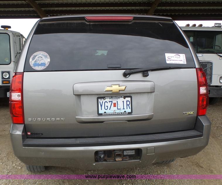 image for item K5724 2007 Chevrolet Suburban 1500 SUV