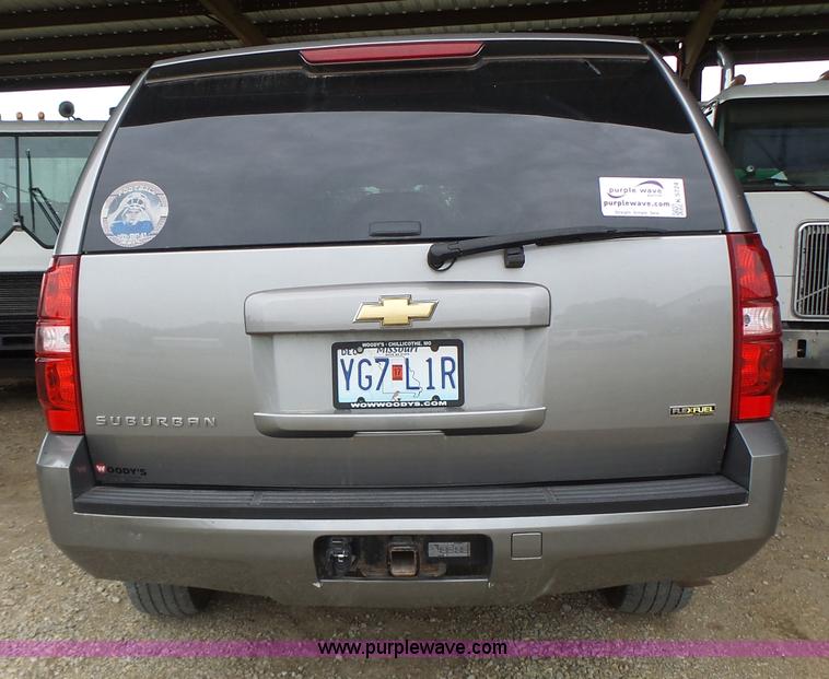 image for item K5724 2007 Chevrolet Suburban 1500 SUV