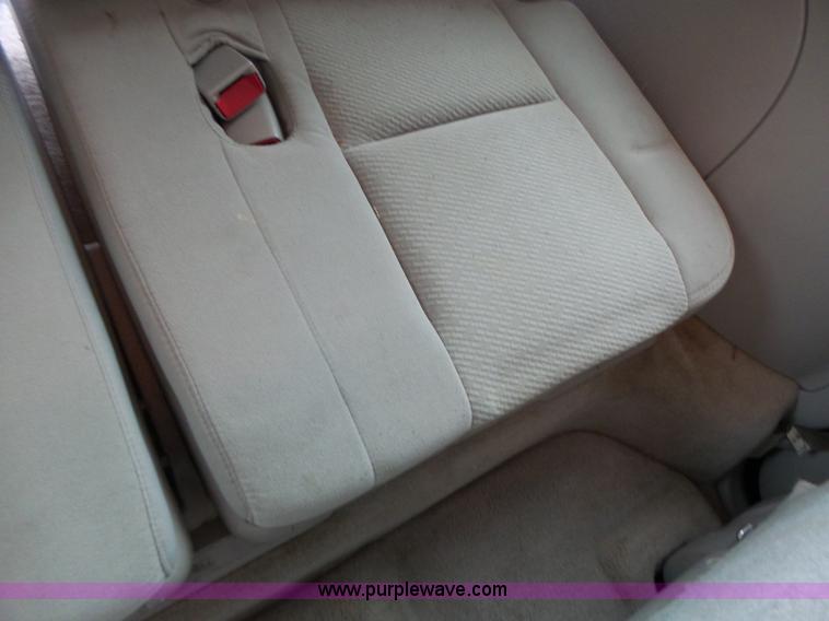 image for item K5724 2007 Chevrolet Suburban 1500 SUV