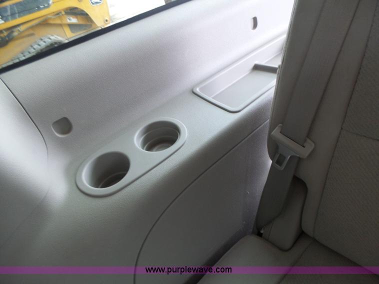 image for item K5724 2007 Chevrolet Suburban 1500 SUV