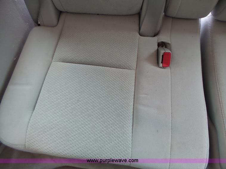 image for item K5724 2007 Chevrolet Suburban 1500 SUV