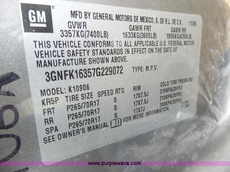 image for item K5724 2007 Chevrolet Suburban 1500 SUV