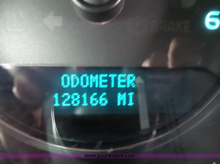 image for item K5724 2007 Chevrolet Suburban 1500 SUV