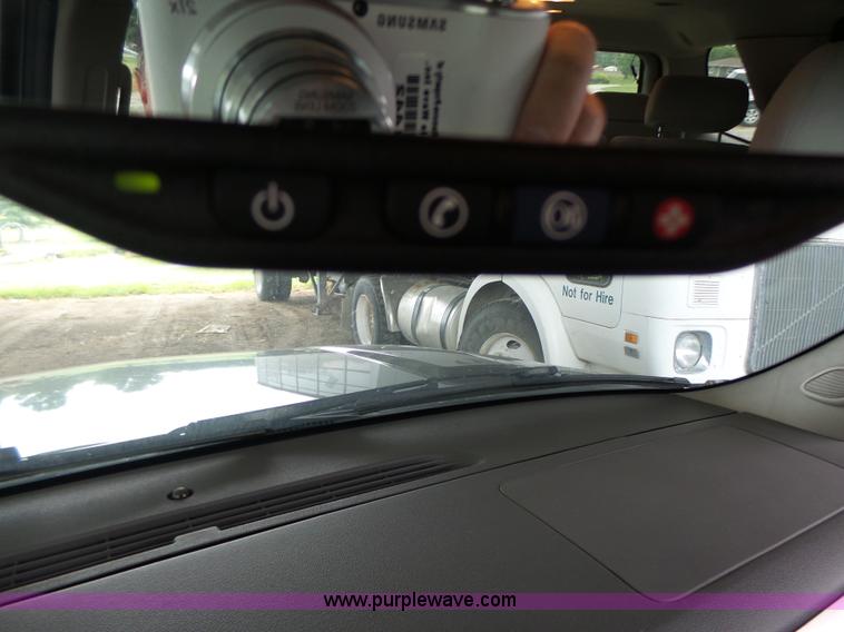 image for item K5724 2007 Chevrolet Suburban 1500 SUV