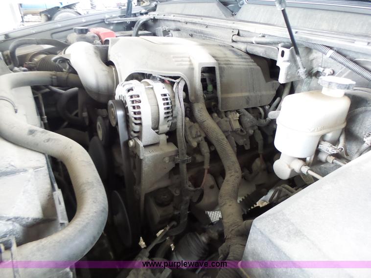 image for item K5724 2007 Chevrolet Suburban 1500 SUV