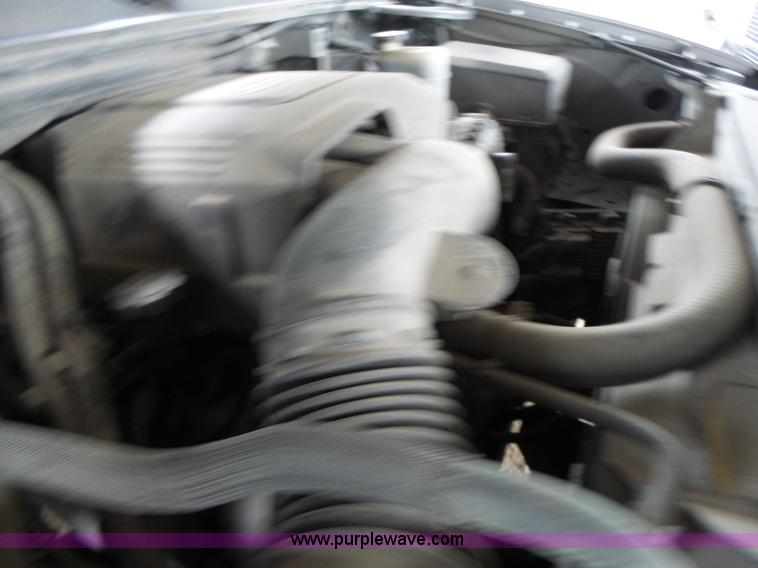 image for item K5724 2007 Chevrolet Suburban 1500 SUV