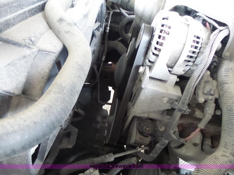 image for item K5724 2007 Chevrolet Suburban 1500 SUV