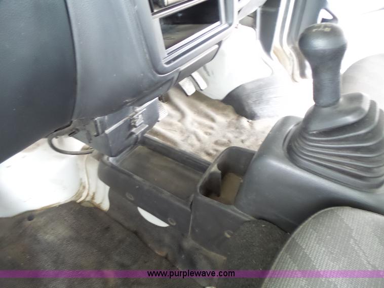 image for item K5725 Mazda Scrum mini truck