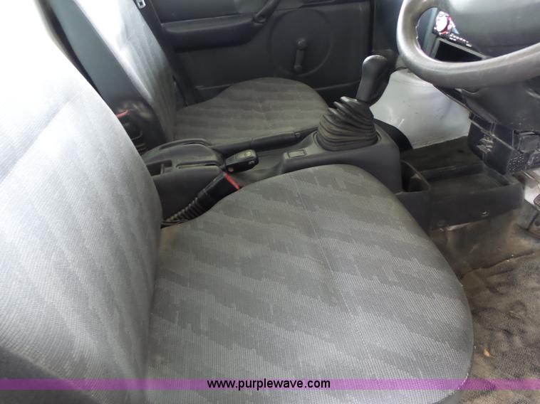 image for item K5725 Mazda Scrum mini truck