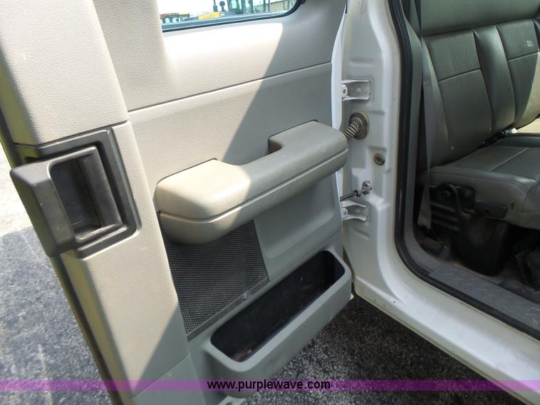 image for item K5738 2008 Ford F150 SuperCab pickup truck