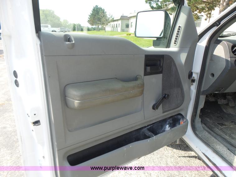 image for item K5738 2008 Ford F150 SuperCab pickup truck