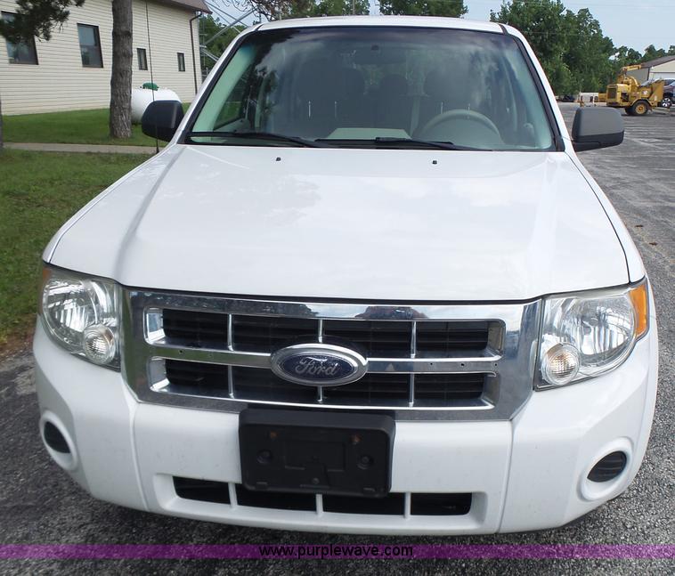 image for item K5746 2008 Ford Escape
