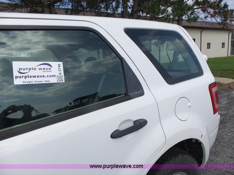 image for item K5746 2008 Ford Escape