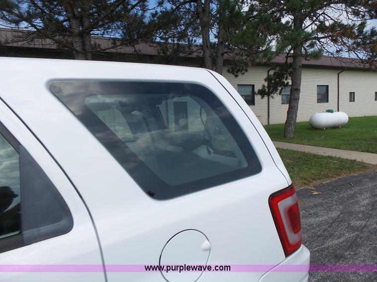 image for item K5746 2008 Ford Escape