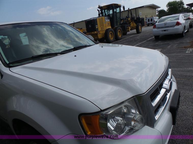 image for item K5746 2008 Ford Escape
