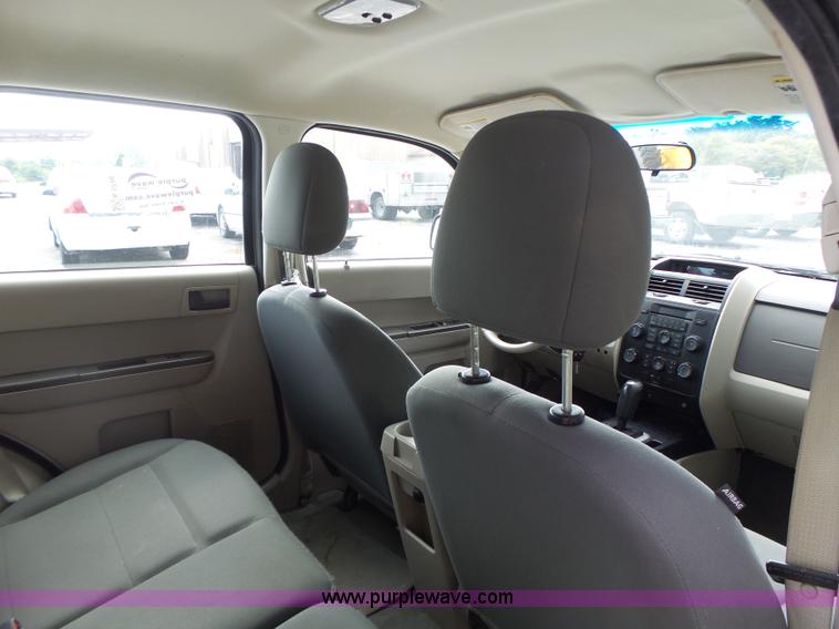 image for item K5746 2008 Ford Escape