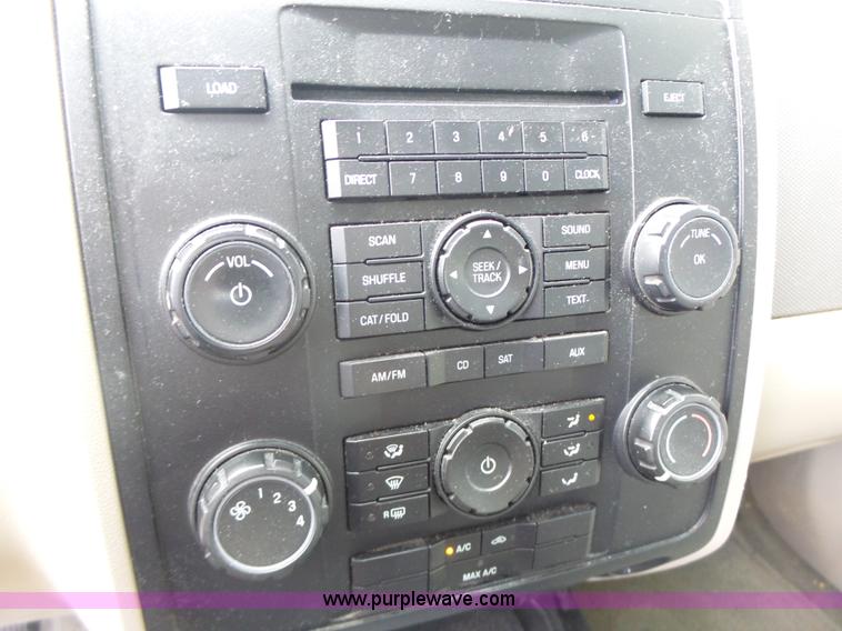 image for item K5746 2008 Ford Escape