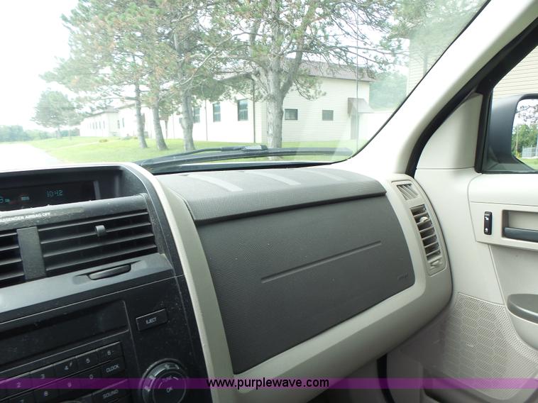 image for item K5746 2008 Ford Escape