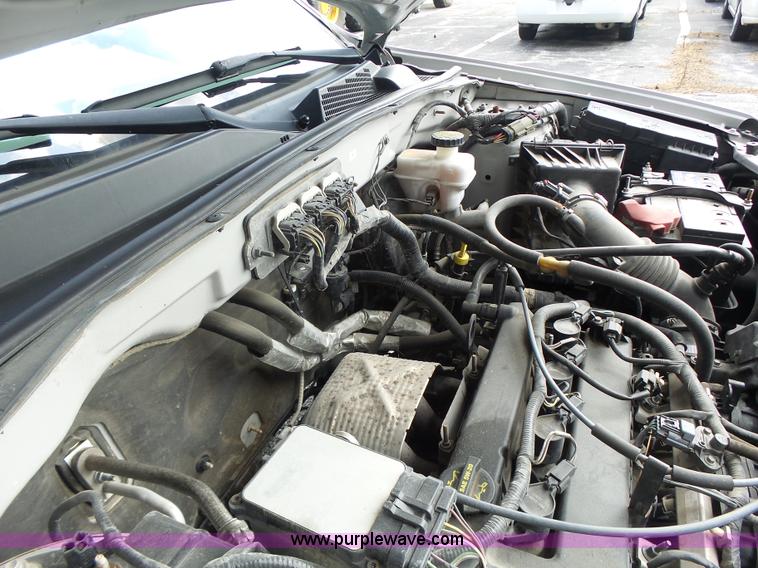 image for item K5746 2008 Ford Escape