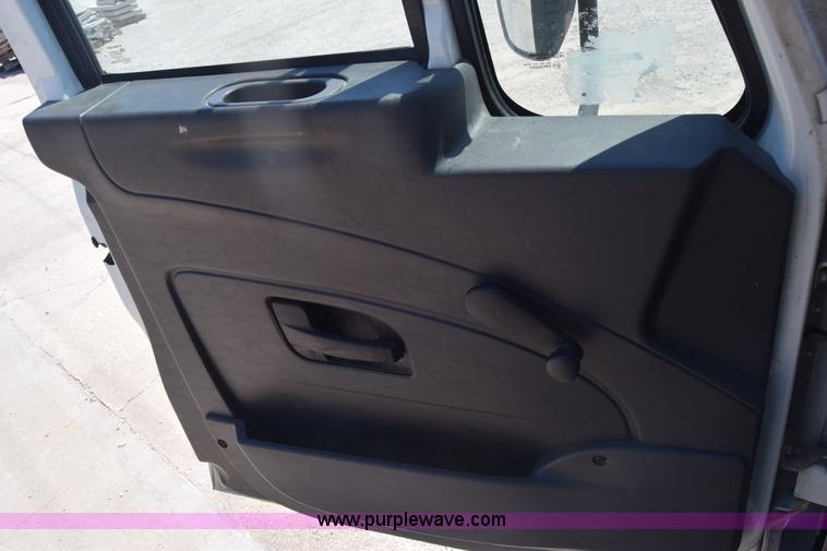 image for item K6715 2014 International TerraStar truck chassis