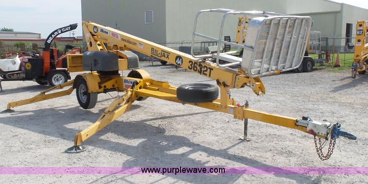 image for item K7113 2008 Biljax 3632DC boom lift