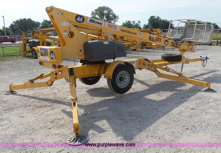 image for item K7113 2008 Biljax 3632DC boom lift