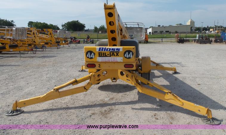 image for item K7113 2008 Biljax 3632DC boom lift