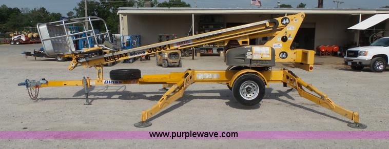 image for item K7113 2008 Biljax 3632DC boom lift