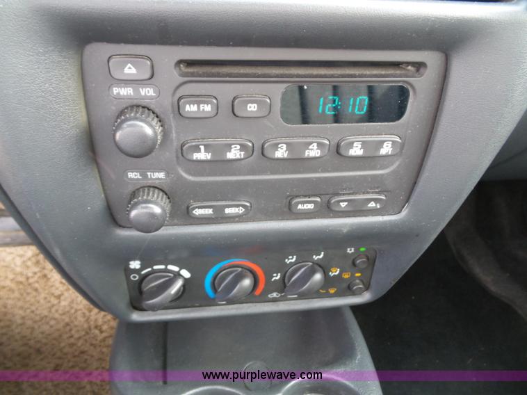 image for item K8224 2003 Chevrolet Cavalier