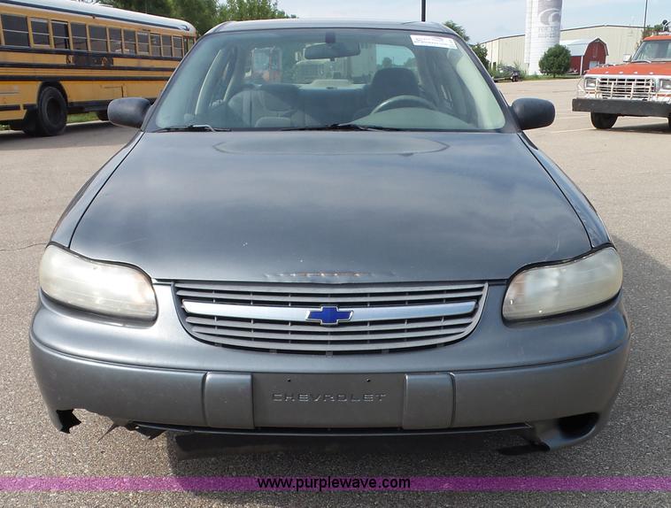 image for item K8225 2004 Chevrolet Classic