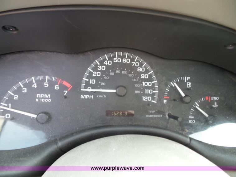 image for item K8225 2004 Chevrolet Classic