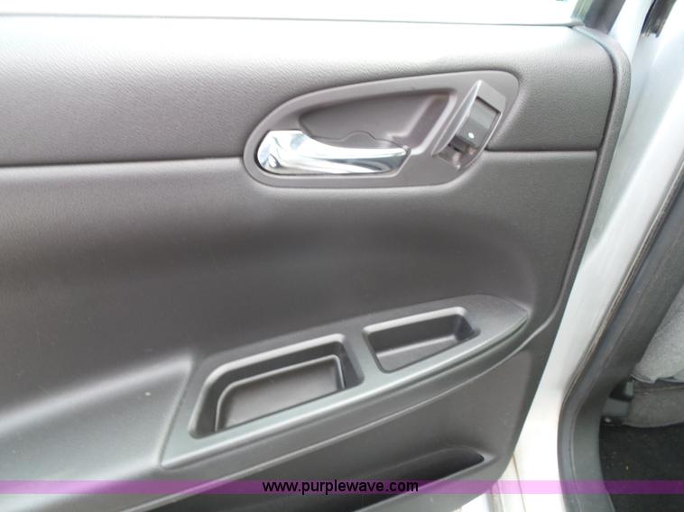 image for item K8226 2009 Chevrolet Impala LS