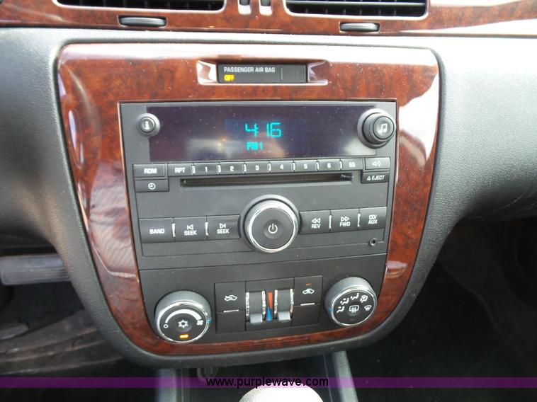 image for item K8226 2009 Chevrolet Impala LS