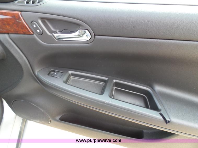 image for item K8226 2009 Chevrolet Impala LS