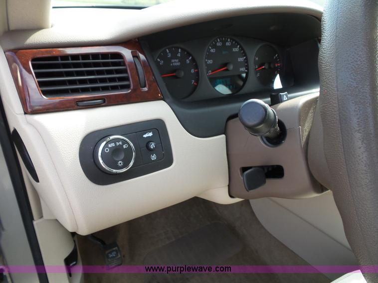 image for item K8227 2008 Chevrolet Impala LS