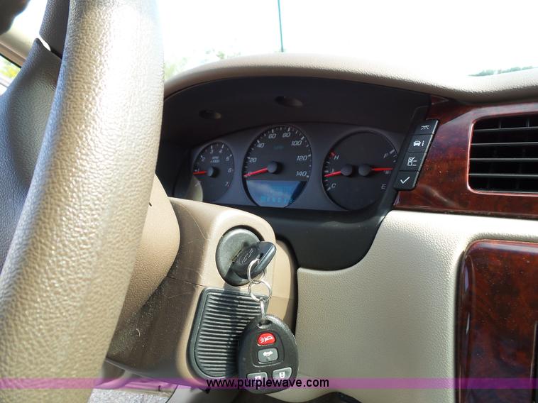 image for item K8227 2008 Chevrolet Impala LS