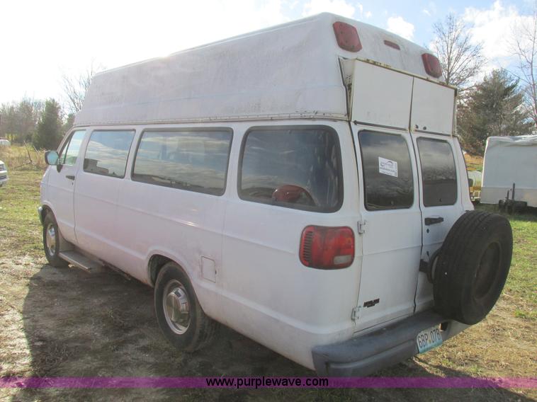 image for item L4201 1997 Dodge Ram Van 3500 Maxi van