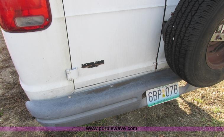 image for item L4201 1997 Dodge Ram Van 3500 Maxi van