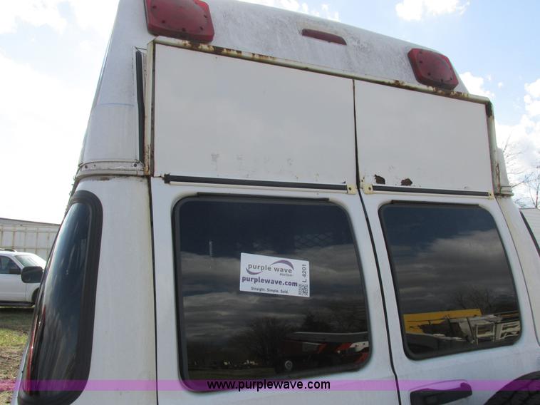 image for item L4201 1997 Dodge Ram Van 3500 Maxi van