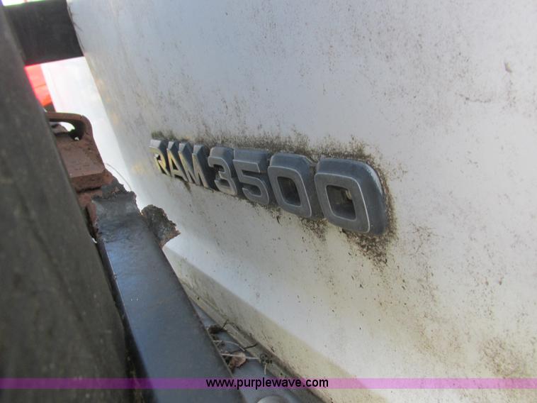 image for item L4201 1997 Dodge Ram Van 3500 Maxi van