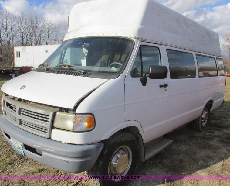 image for item L4201 1997 Dodge Ram Van 3500 Maxi van
