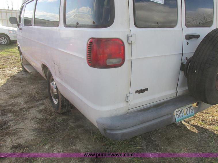 image for item L4201 1997 Dodge Ram Van 3500 Maxi van