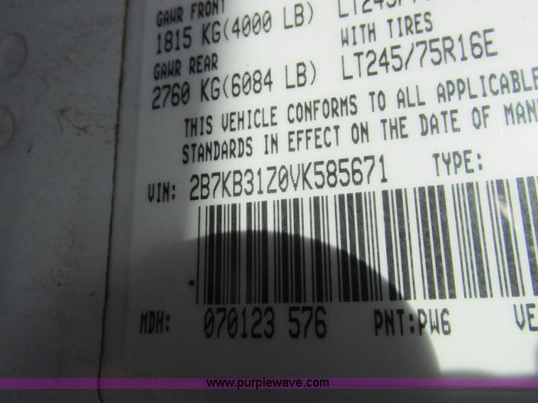 image for item L4201 1997 Dodge Ram Van 3500 Maxi van