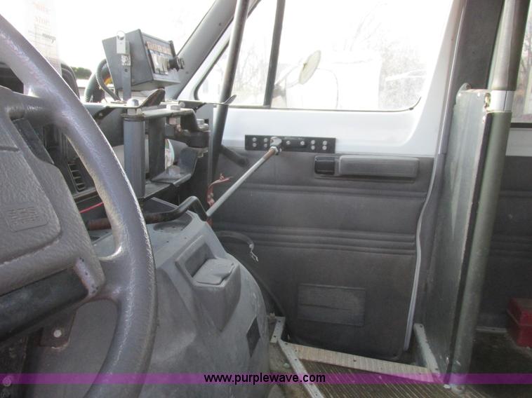 image for item L4201 1997 Dodge Ram Van 3500 Maxi van